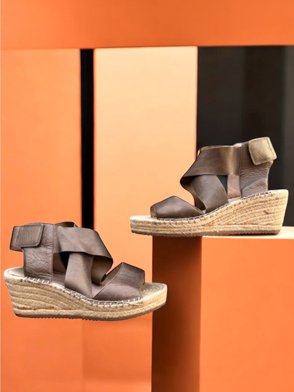 Eileen Fisher Willow Metallic Sandals Brown Tumbled Leather Wedge Espadrille